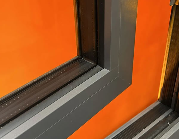 罗兰德式门窗|冬季门窗保养小诀窍，你都做对了吗？